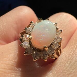 Vintage Gold Ring with White Opal Small ring i have small hands